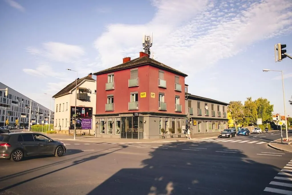 Gemuetliches Apartment In Graz Mit Parkplatz Avusturya