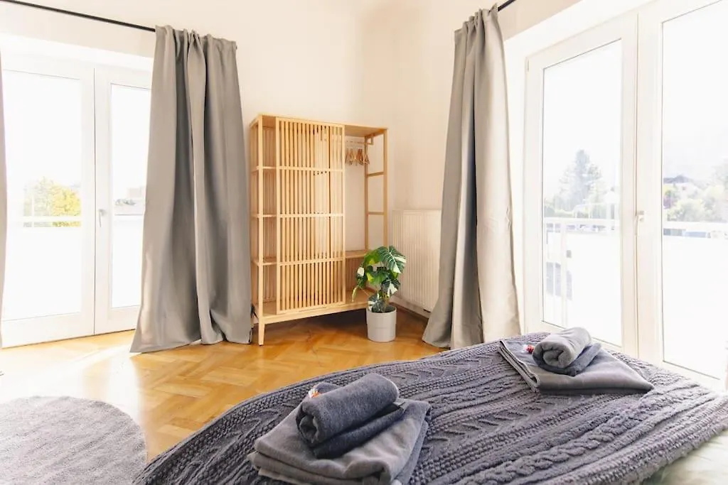 Gemuetliches Apartment In Graz Mit Parkplatz ile iletişim